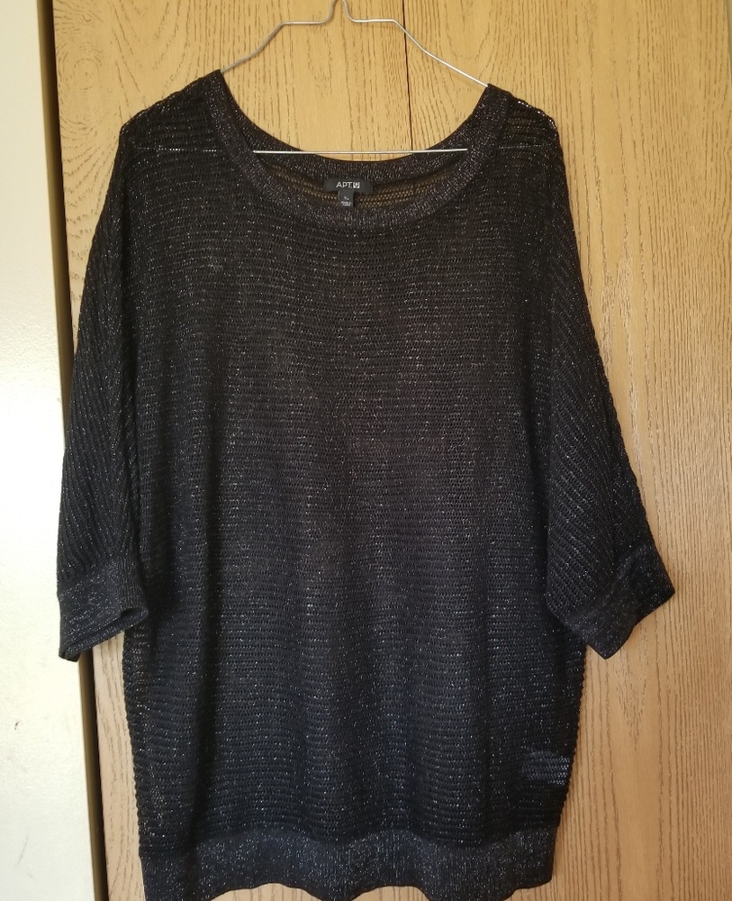 Apt 9 Top